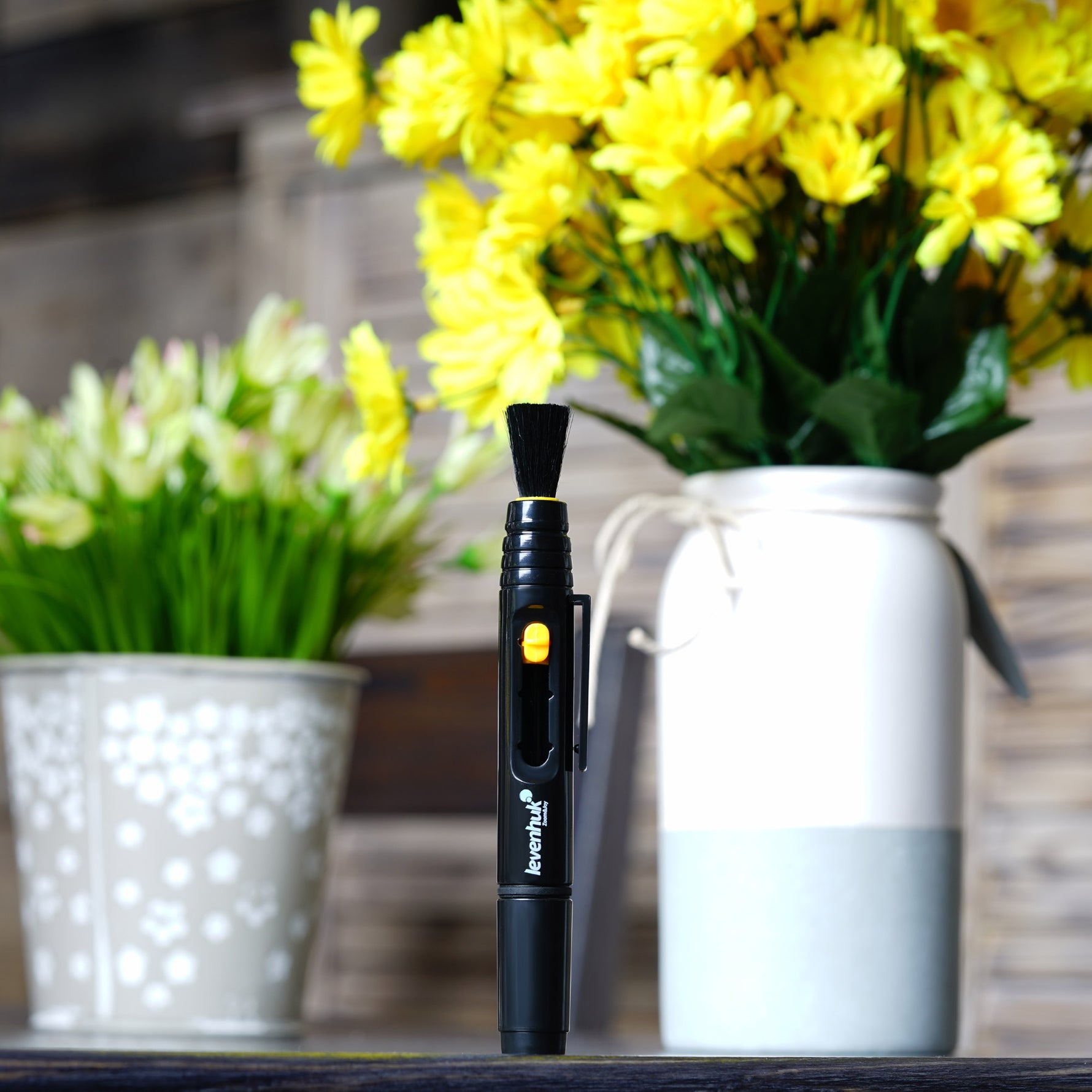 Penna Levenhuk LP10 per la pulizia delle ottiche