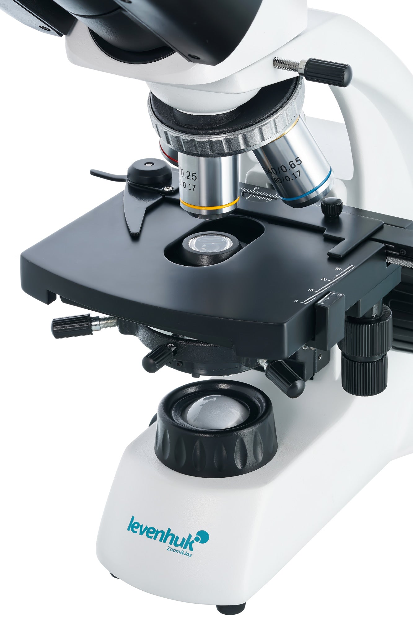 Microscopio digitale trinoculare Levenhuk D400T
