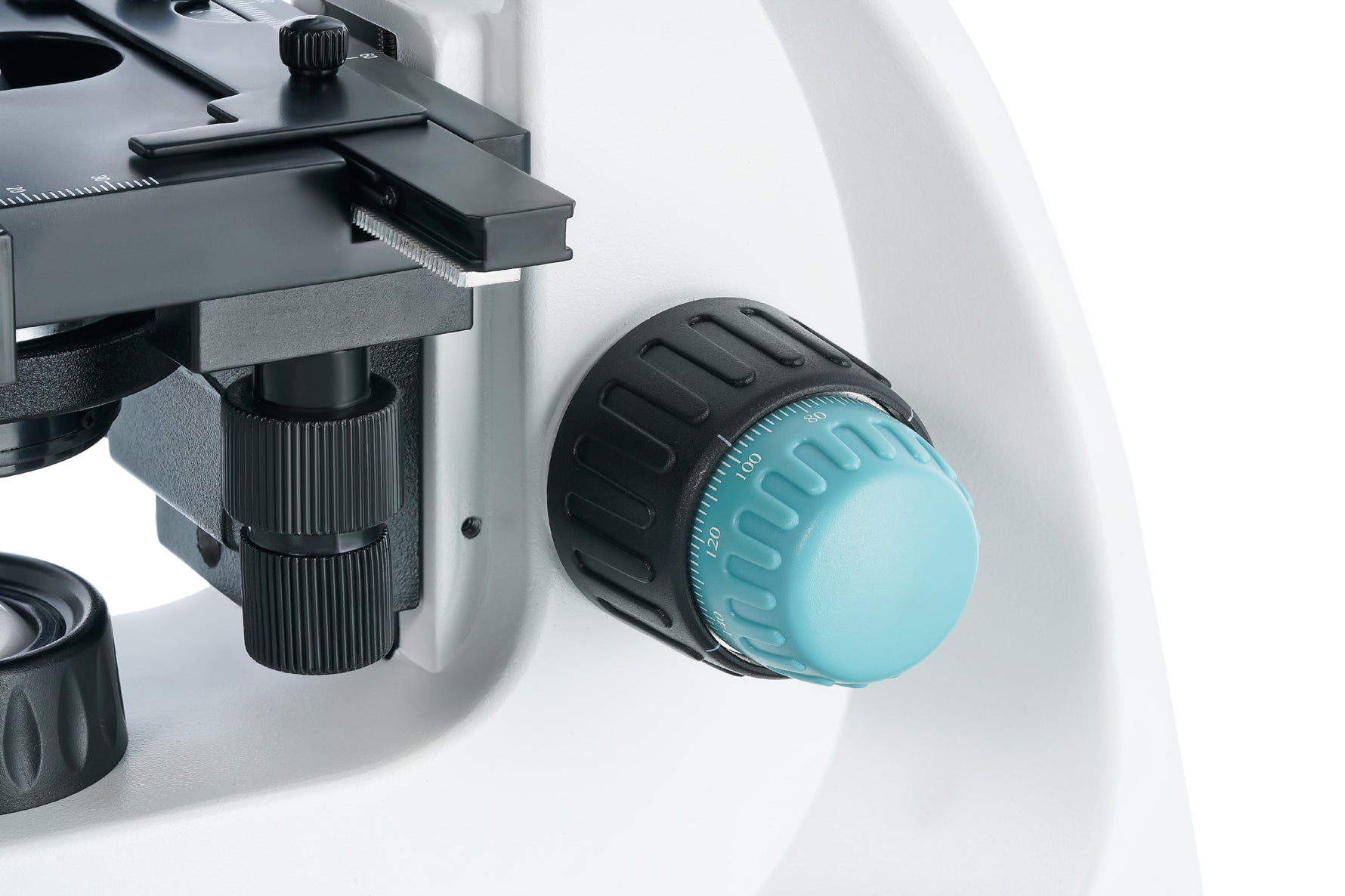 Microscopio digitale trinoculare Levenhuk D400T