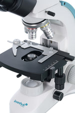 Microscopio binoculare Levenhuk 900B