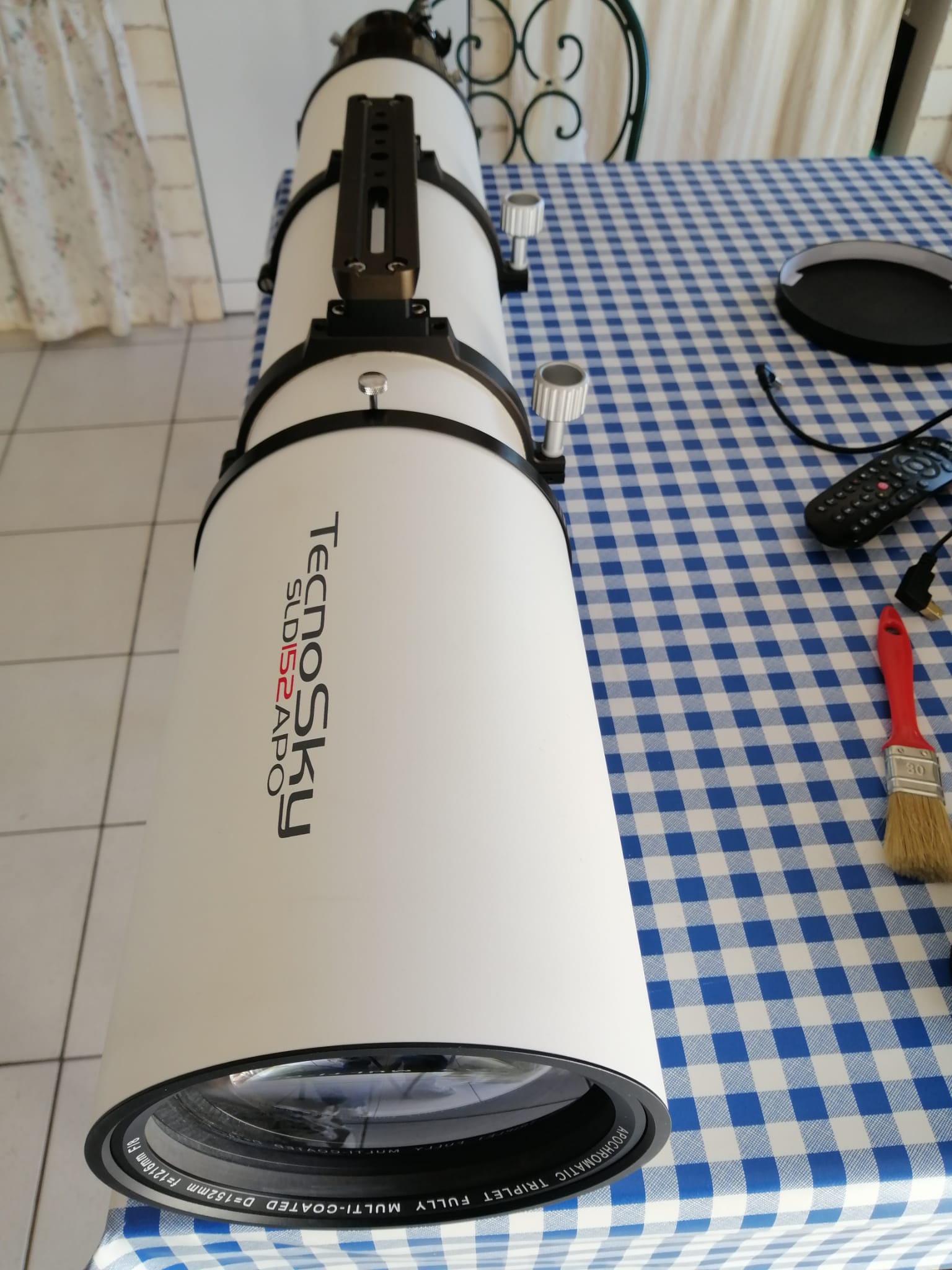 [USATO] Telescopio Rifrattore Apocromatico 152/1216 SLD con Riduttore 0,72x