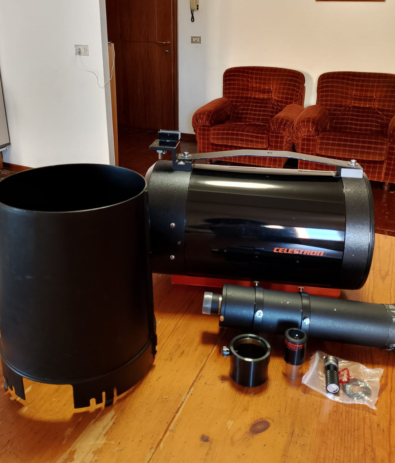 [USATO] Celestron C8 Starbright 203/2032 f/10 con accessori