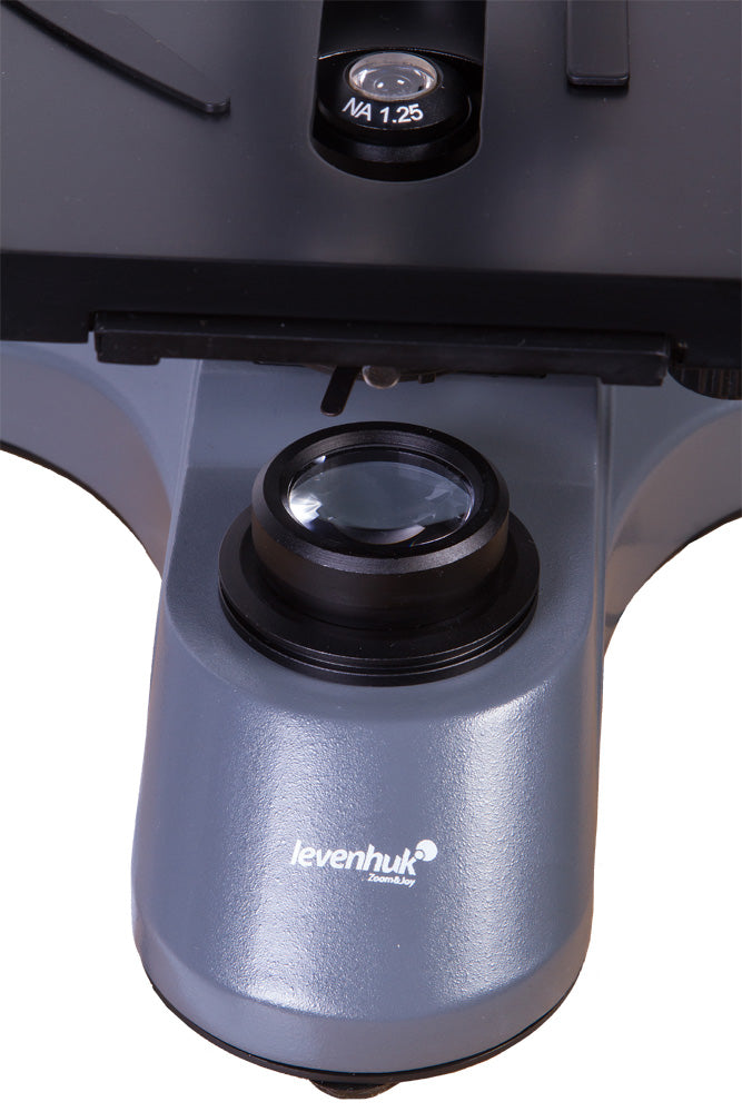 Microscopio trinoculare digitale Levenhuk D740T 5.1M